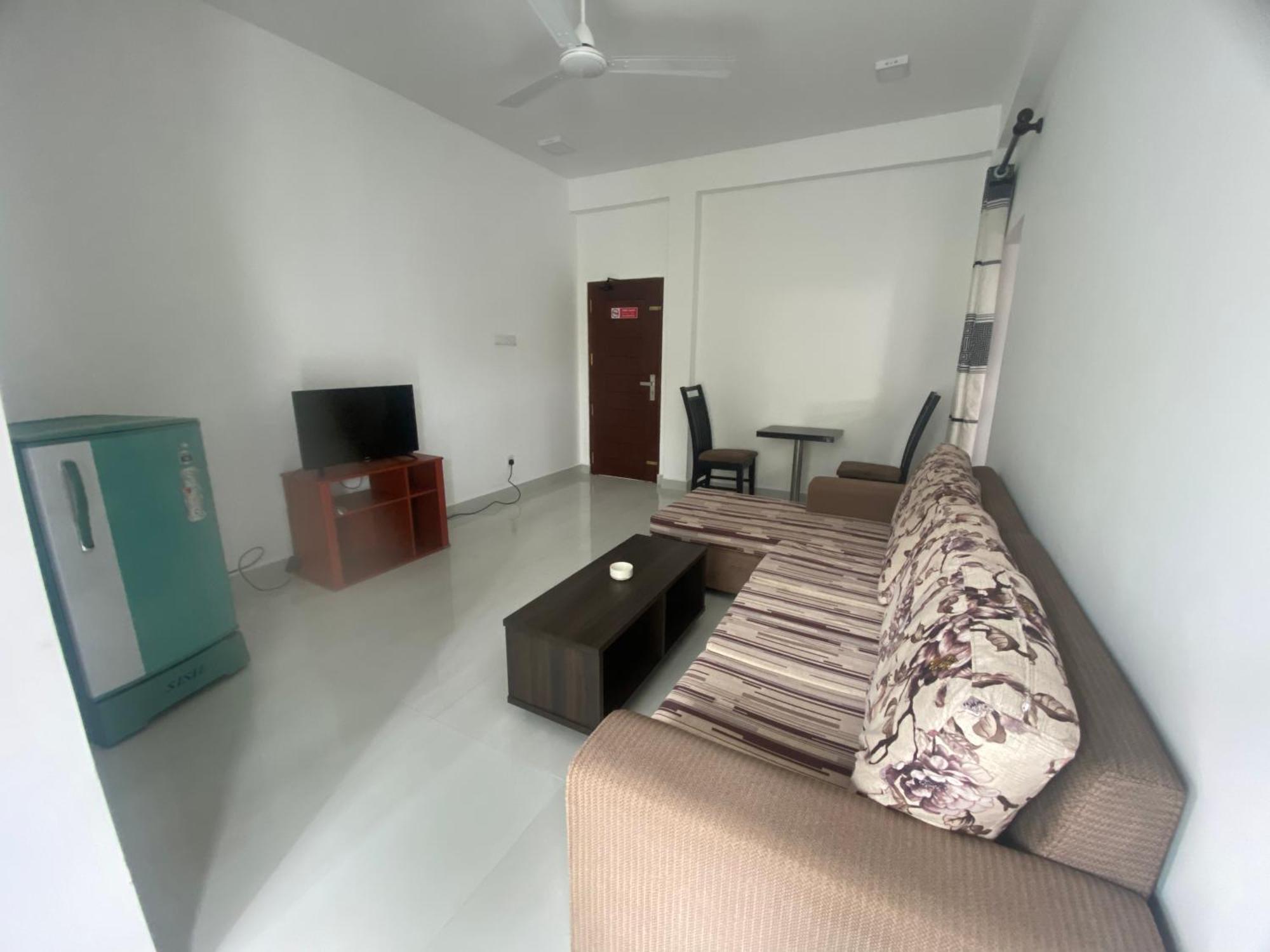 Near Colombo Airport Apartment Katunayaka